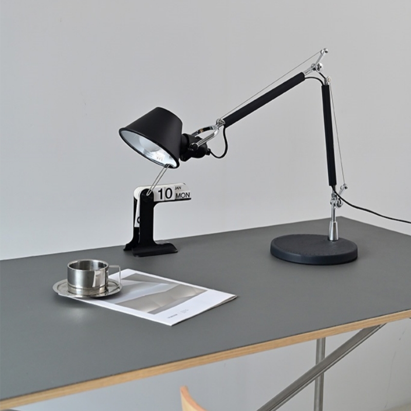 モダンアートランプ 鉄製ジョイスティックライト テーブルライ - Decor Lighting Uk のレビューと価格