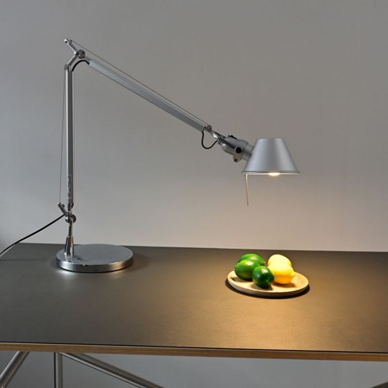 モダンアートランプ 鉄製ジョイスティックライト テーブルライ - Decor Lighting Uk のレビューと価格