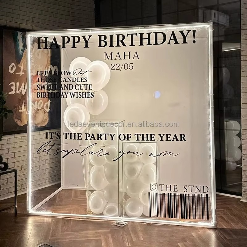 結婚式のメタルフレームフォトブース、LEDライト付きシルバー - Lighting And Decor Magazine のレビューと価格